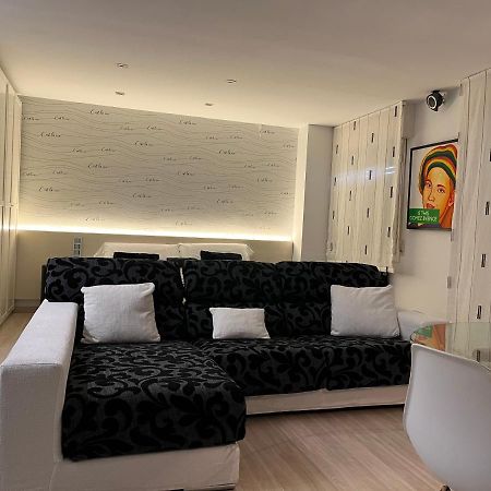 Black And White Suitte "Marques" Noja Εξωτερικό φωτογραφία