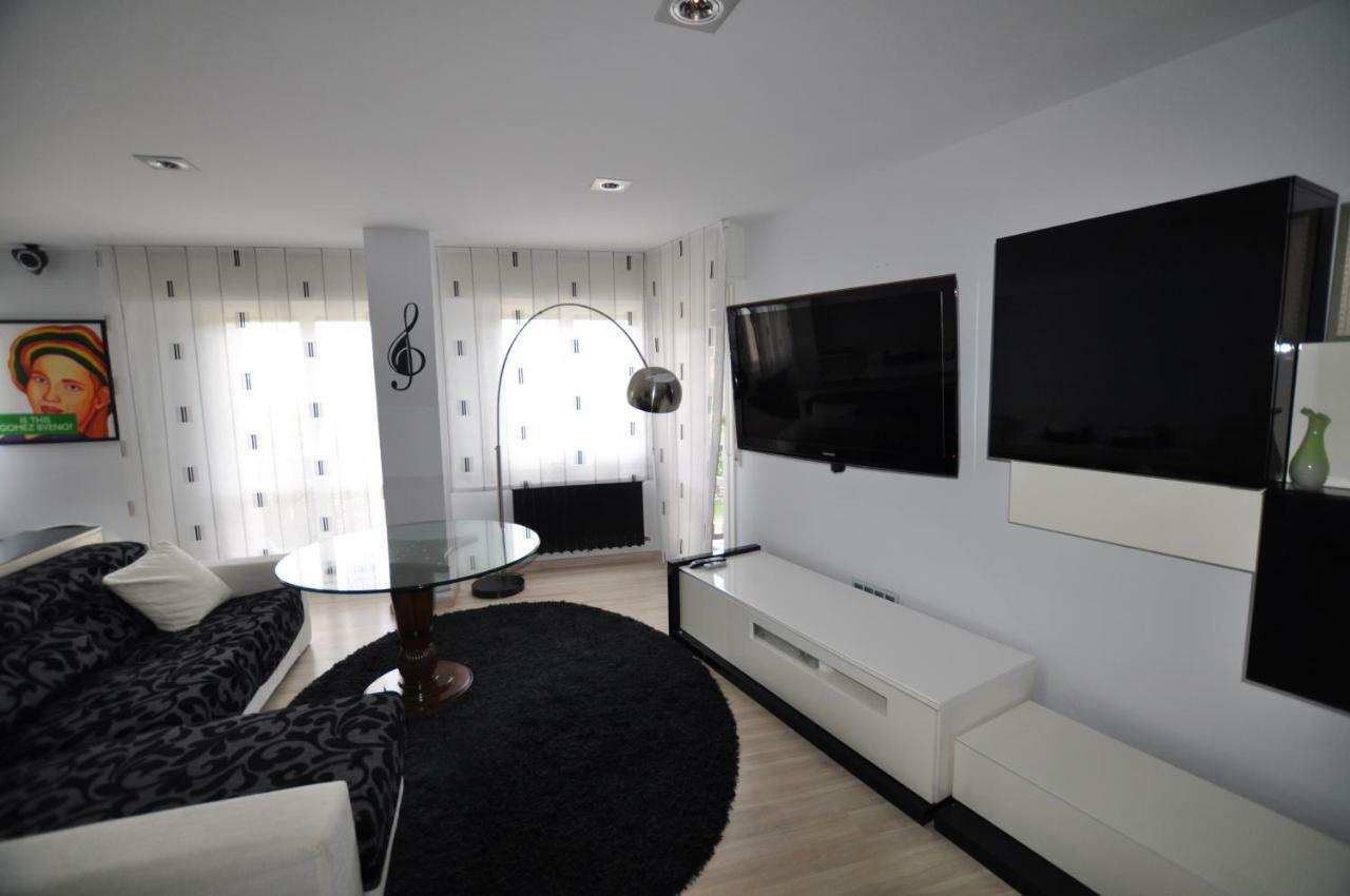 Black And White Suitte "Marques" Noja Εξωτερικό φωτογραφία